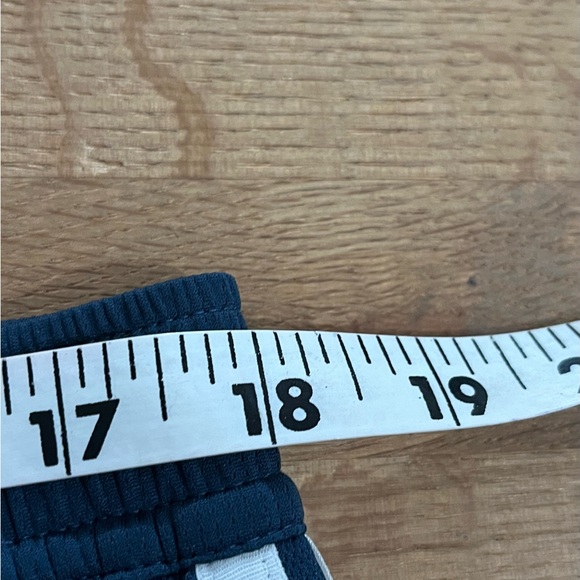 adidas 3-Stripes Primeblue Mens Shorts Size XL Navy Blue &
White - Picture 8 of 11